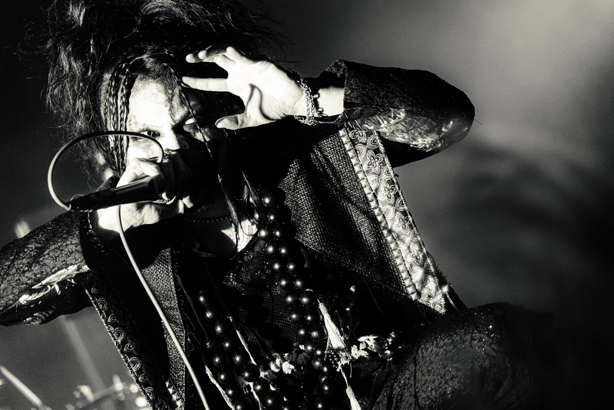 DEVILOOF 桂佑 tweet media