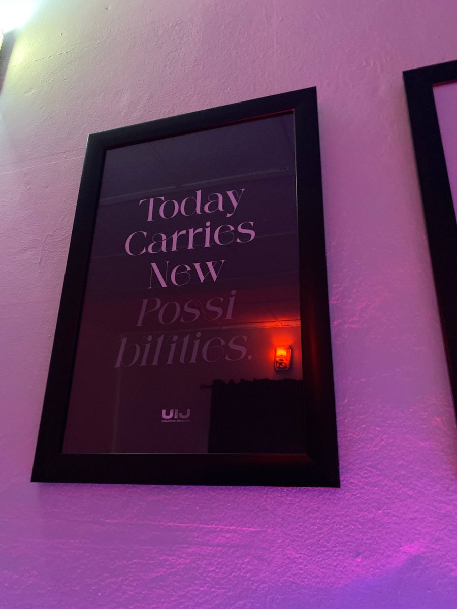 Creative UI tweet media