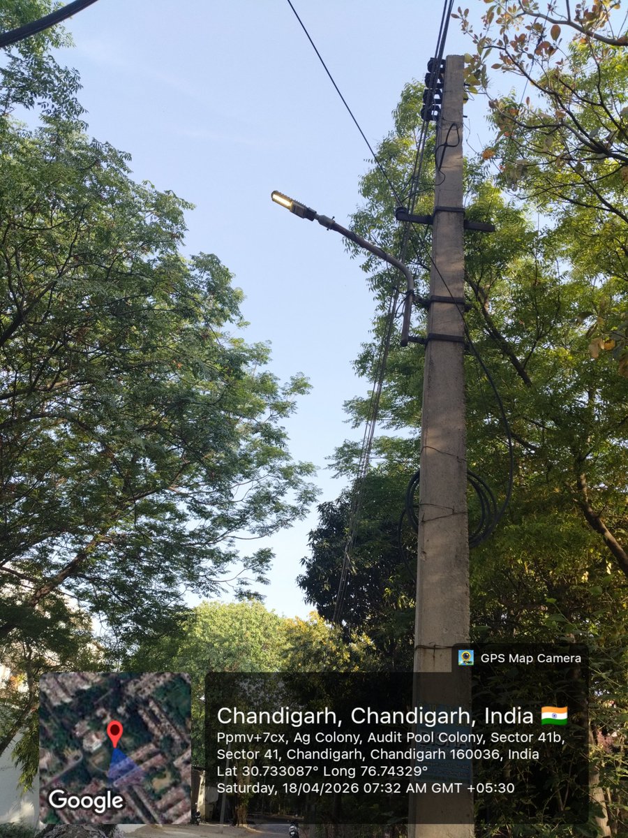 skyhere4u's tweet photo. @dc_chd @chandigarh_admn Chandigarh is brighter in daylight also. No one bothered to switch these lights off even in daylight. Proper duty may be assigned to reduce electricity bills. https://t.co/92yuDYw17d