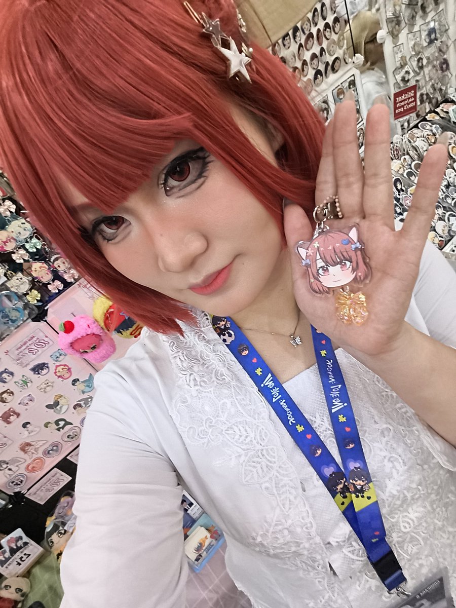 Pabrik Anak Gepeng at #comipara6 !! 💗

Ayuk ke J-08 sama Mba Anri di #cp6 😽