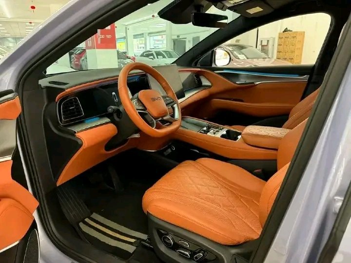 autoexportlive's tweet image. Picture the ignition. The silent glide. The attention that follows.
With AutoexportLive, ownership is effortless.
This is where big moves begin.
 2025 BYD Sea Lion 07 BEV  80.64 kWh
Price: ₦53,000,000
Mileage: 2,000 km
#autoexportlive
#BYD
#DriveTheFuture
#LuxuryCars