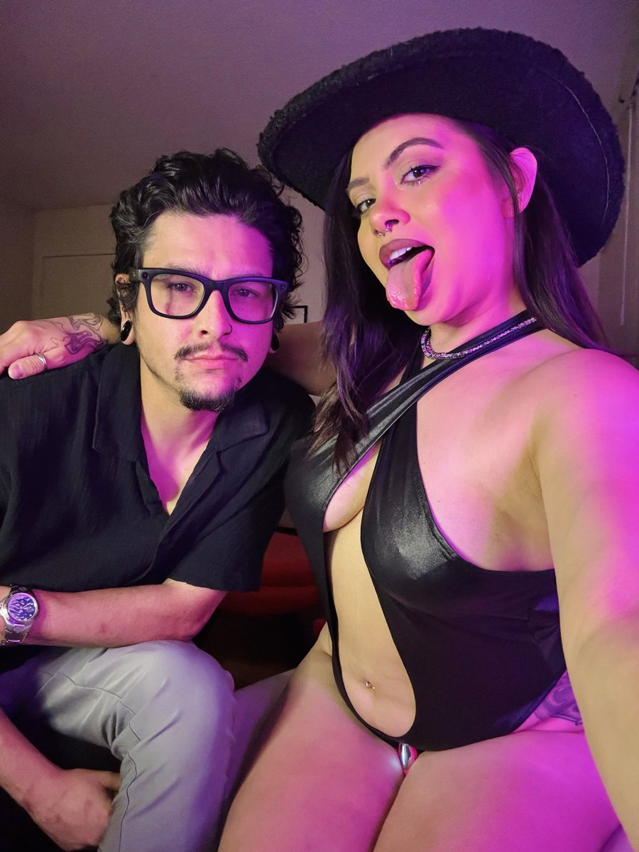 AndrewTaint24's tweet photo. Trying our first live stream tonight…
should we behave or nah? 😈🌶️

#CamCouple #LiveCam #NSFW #LinkInBio #Viral https://t.co/bTSWPMh9hj