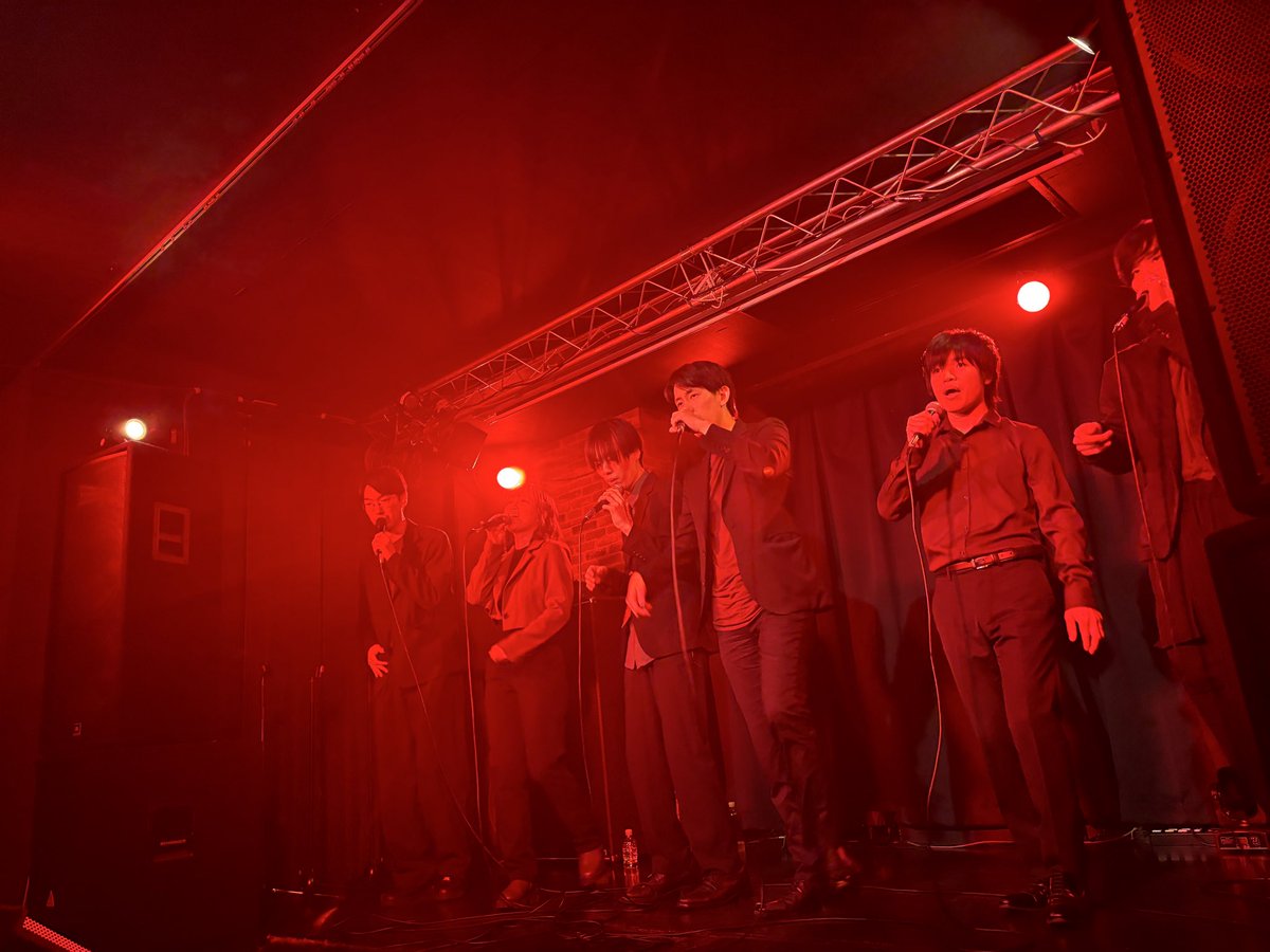 NoraLIVE_O's tweet photo. 🐺野良ライブ 演奏中🐺

野良ライヴ+vol.01演奏中‼️
＋ONEバンドの『ぴのグリ』さんです🎤

圧倒的な演奏に心奪われます✨
 #野良ライヴ https://t.co/oEwiIFXrTX