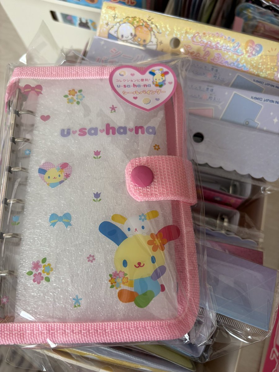 _____akochan's tweet photo. 平成レトロ 平成女児 ボンボンドロップ ボンドロ プチドロ おはじきシール メモ帳 シール帳 えんぴつ 交換 買取

【譲】当時ものから現代もの文具（開封済あり）

【求】買取

シール、メモ帳、シール帳がメインです。沢山あるのでリプライに見たいもの等記載していただけると助かります🙇🏻‍♂️ https://t.co/BNuvydfnwr