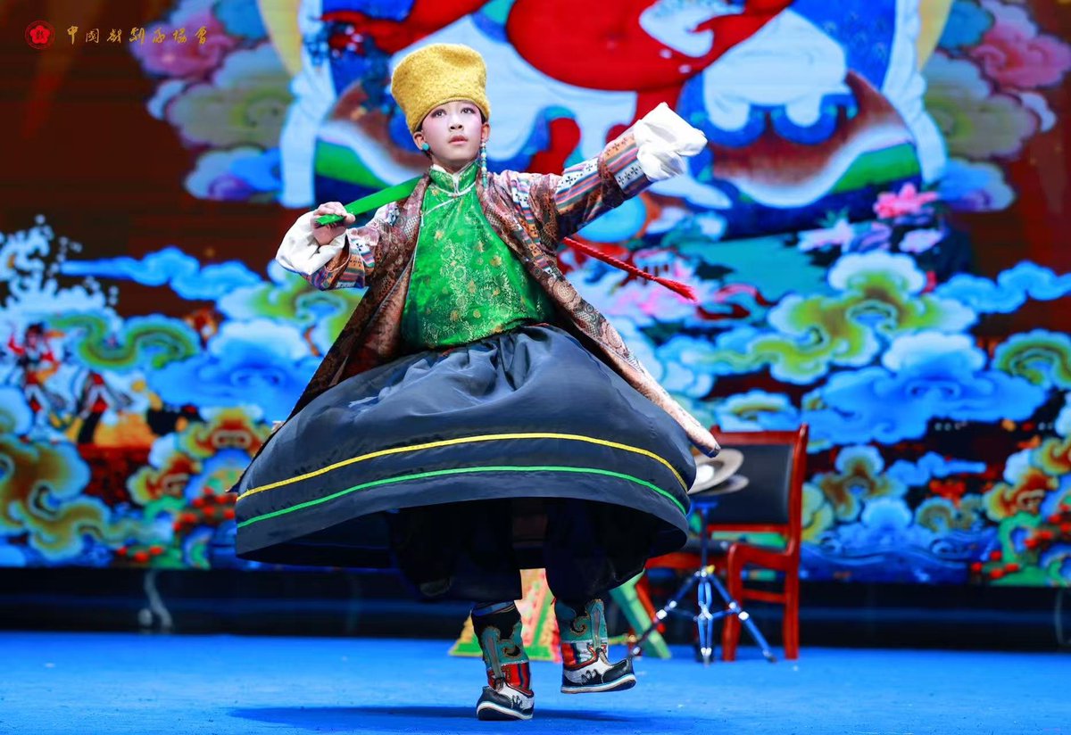 TibetNews11's tweet image. Danzeng Bandan, vincitore del 29° Premio "Piccolo Fiore di Prugno" per l'#Opera per #Bambini in Cina: "L'opera tibetana fa parte della mia vita."