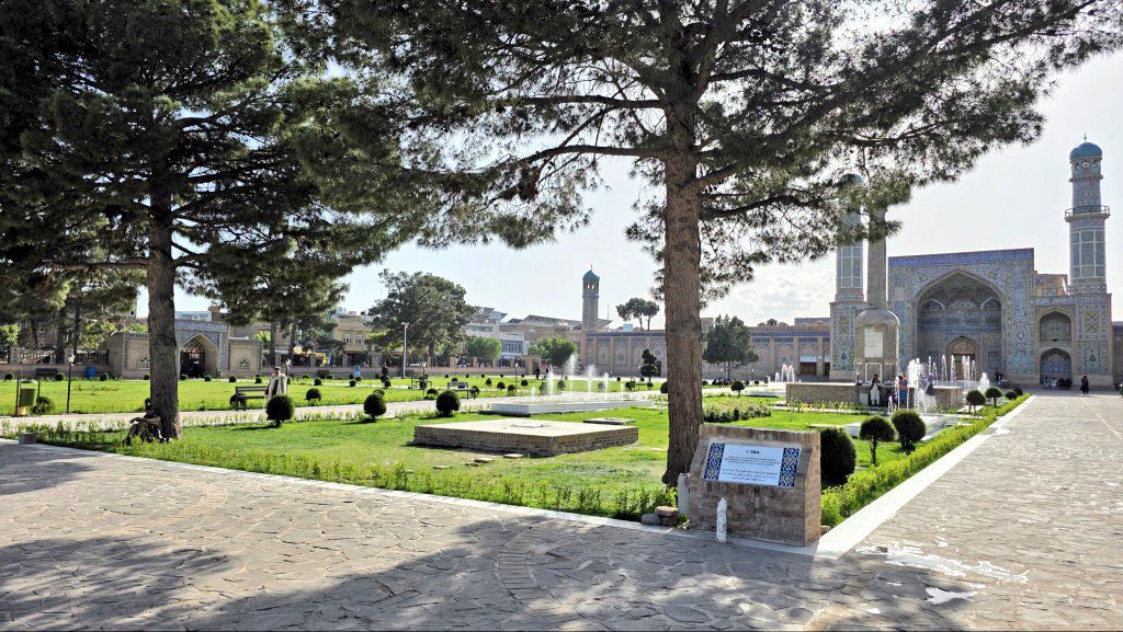 عميرآشناھUMATI tweet media