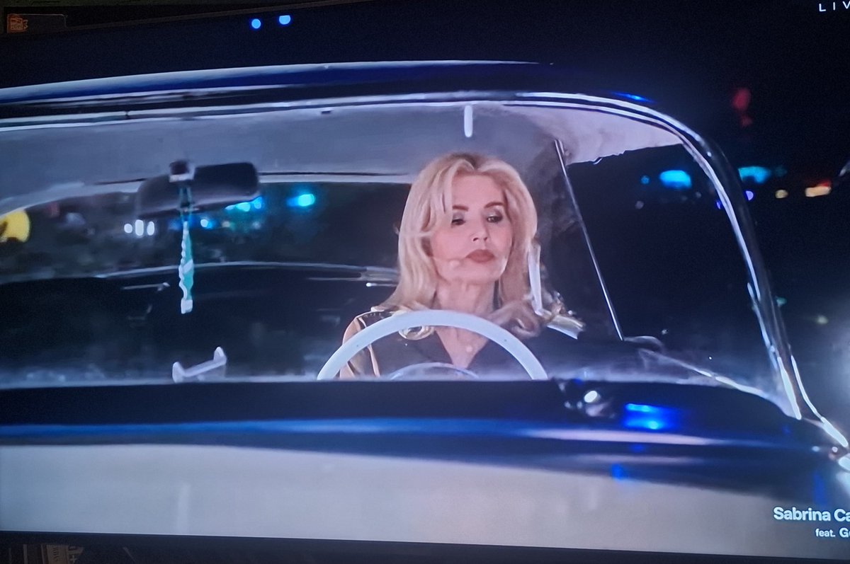 patricioenk's tweet photo. Entonces fue una reunión simbólica de "A League Of Their Own" también en este #Coachella con Madonna y Geena Davis, mucho está sucediendo https://t.co/k9ZZeCTxZF