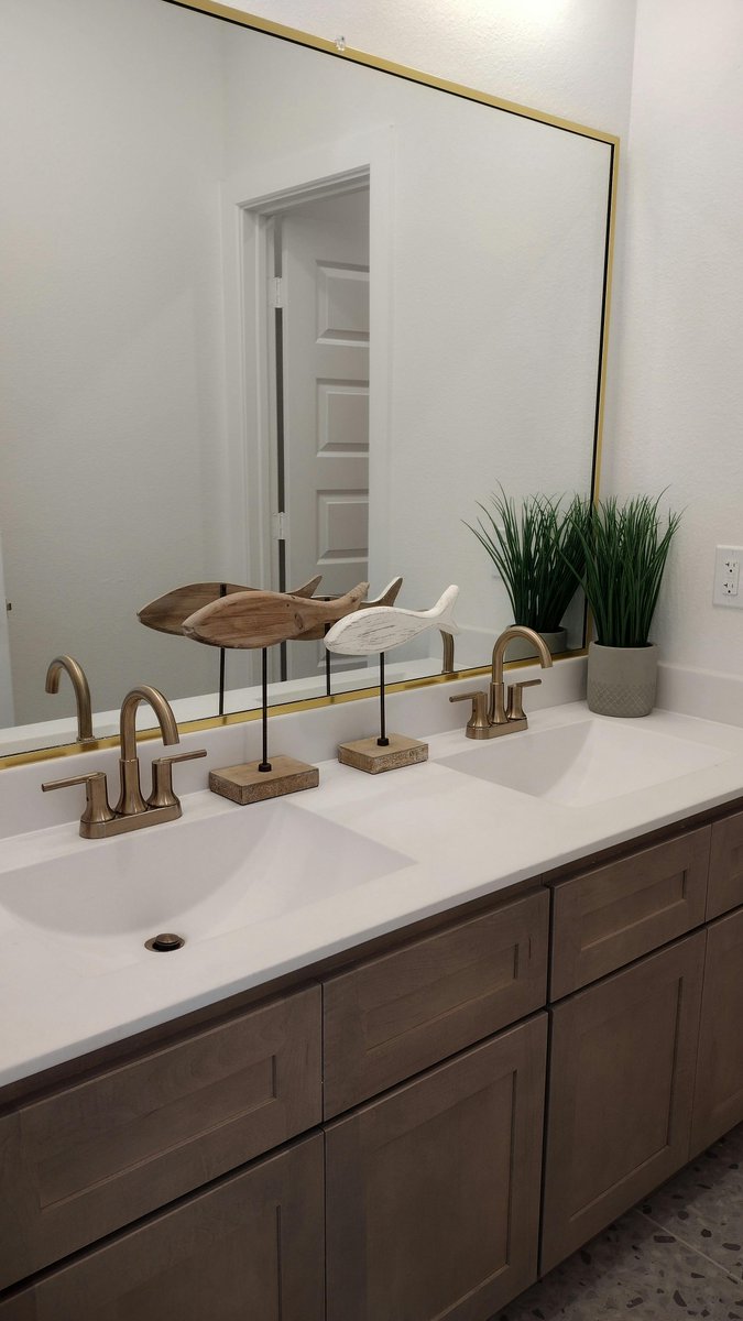 ogdecorco's tweet image. Upgrade your bathroom with modern essentials designed for comfort and style.

Shop now 👉 ogdecor.com

#BathroomSupplies #HomeEssentials #BathroomDecor #UpgradeYourSpace #ModernLiving #HomeStyle #DecorInspo #BathroomGoals #ShopOnline #FreshBathroom