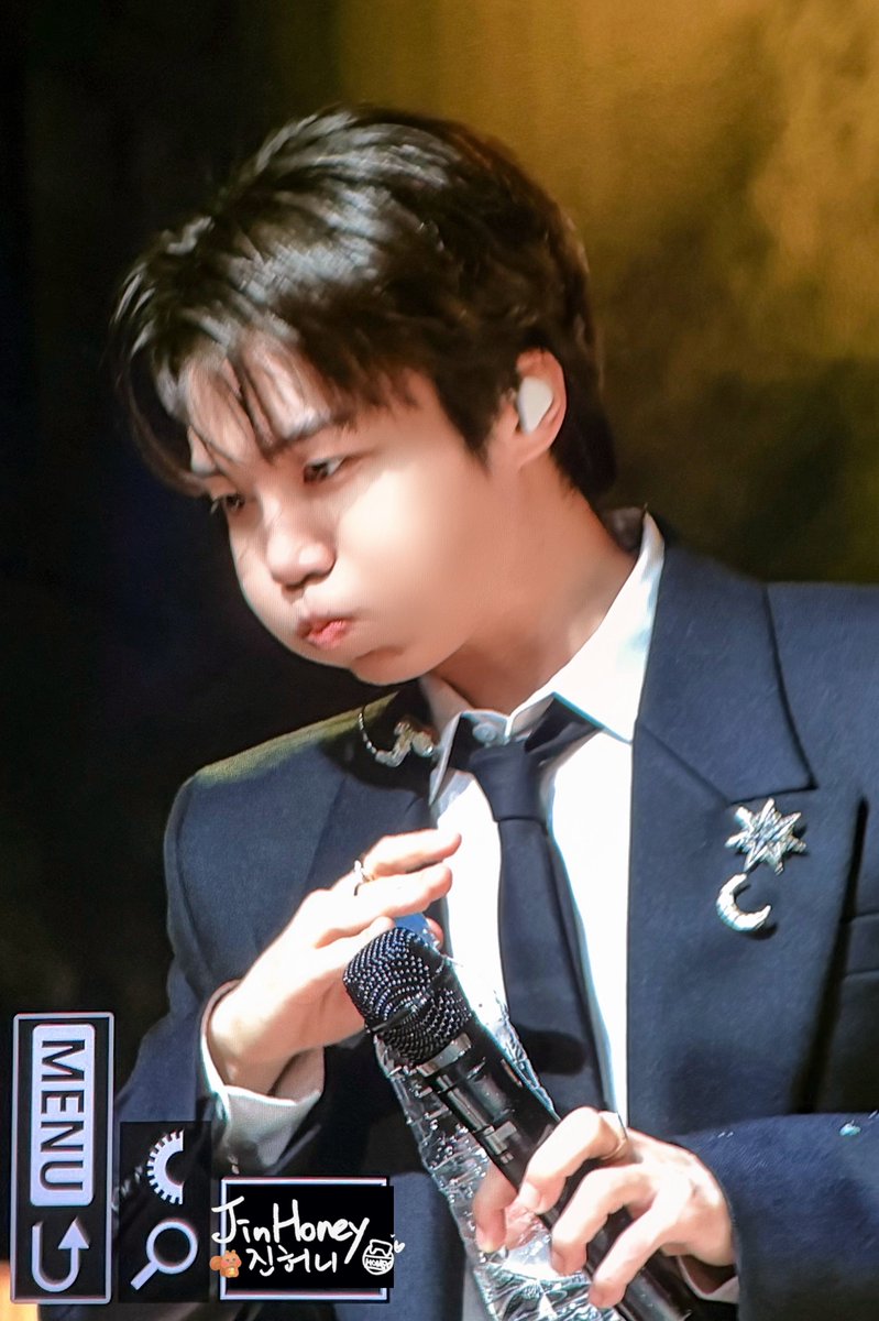 JinHoney🍯 tweet media