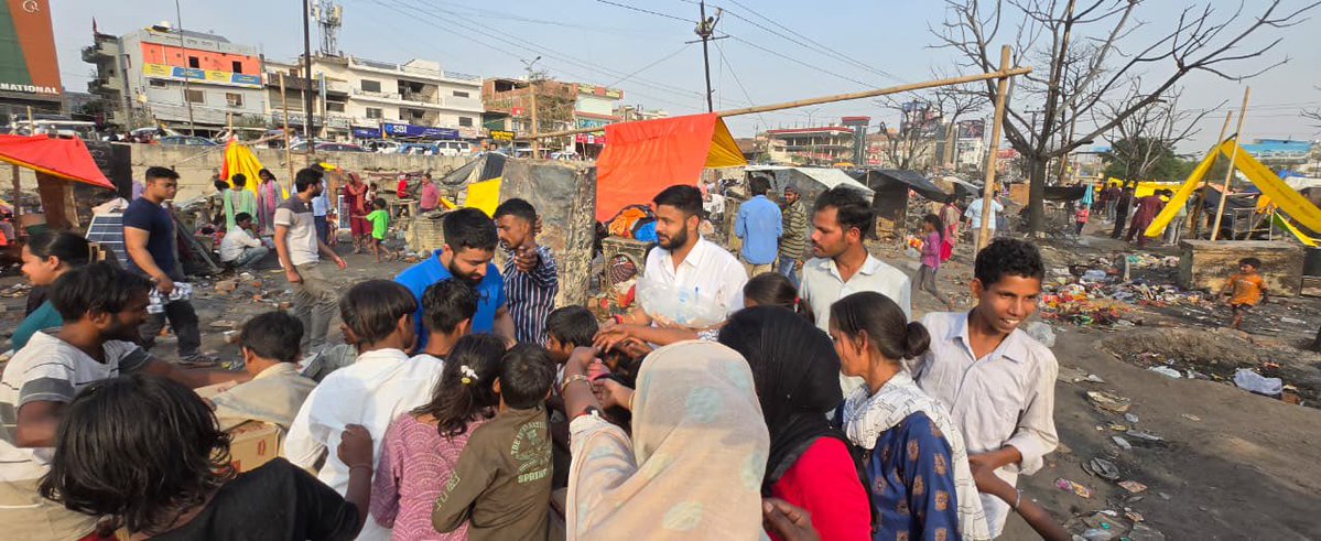 aryanmishra888's tweet image. विकासनगर लखनऊ में पीड़ित परिवार के लिए मदद जारी है 

#vikasnagar #Lucknow #Social