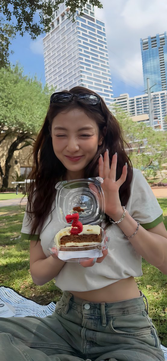 ForeverTwiceOT9's tweet image. Jihyo Instagram update with Jeongyeon. Part 5

FULL SCREEN WALLPAPERS.

Go to my Google drive and download 80000 HD Twice photos for free.

#TWICE #트와이스 #ONCE #원스 
#지효 #ジヒョ #JIHYO #志效