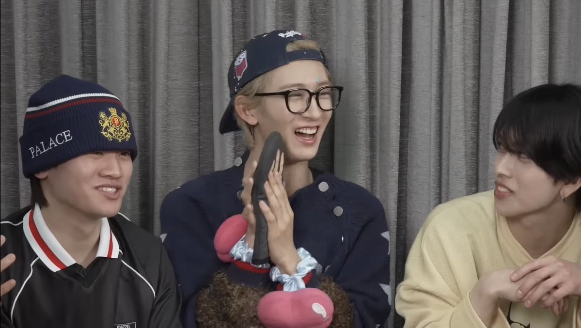 ありんこ tweet media