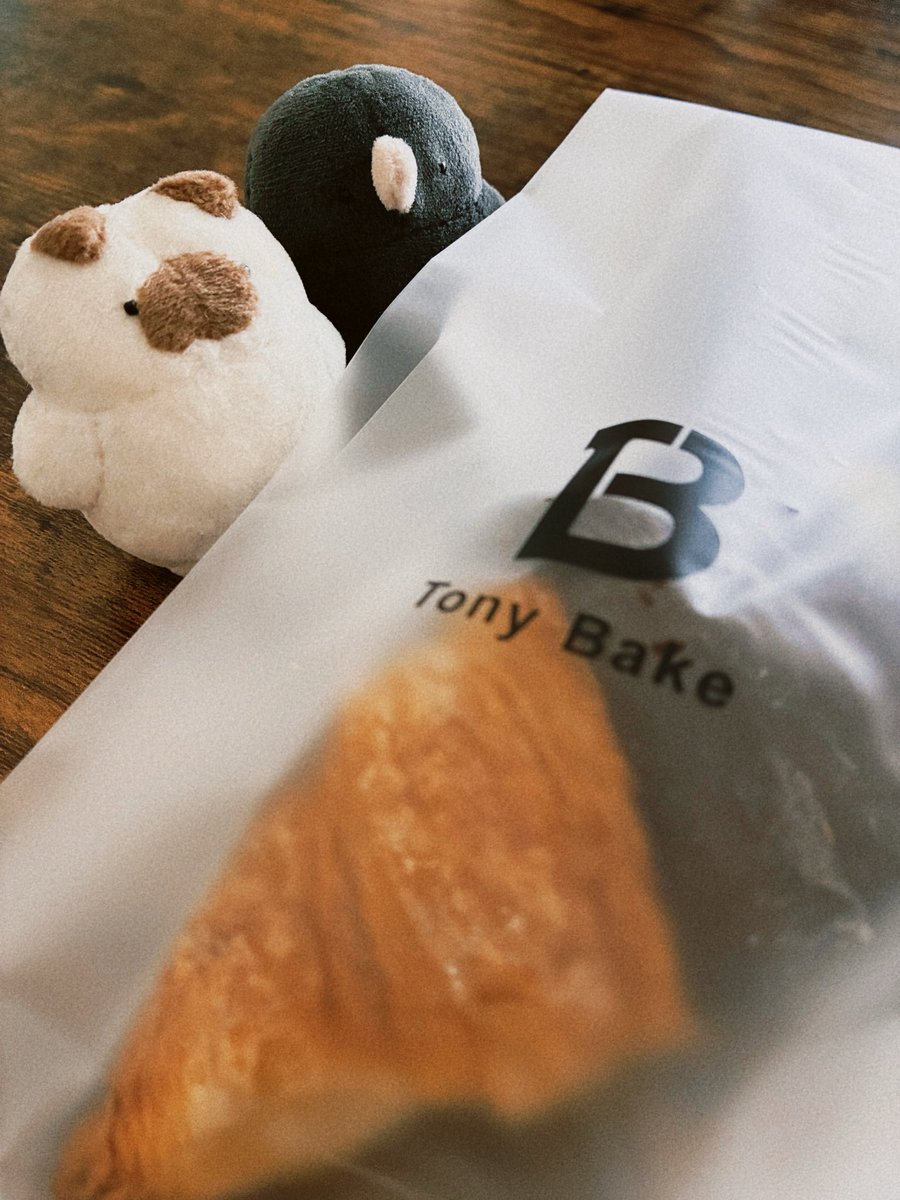 nuiami3154's tweet photo. 100日だけのチョコクロワッサン🥐 https://t.co/vTVlZWBE8Q