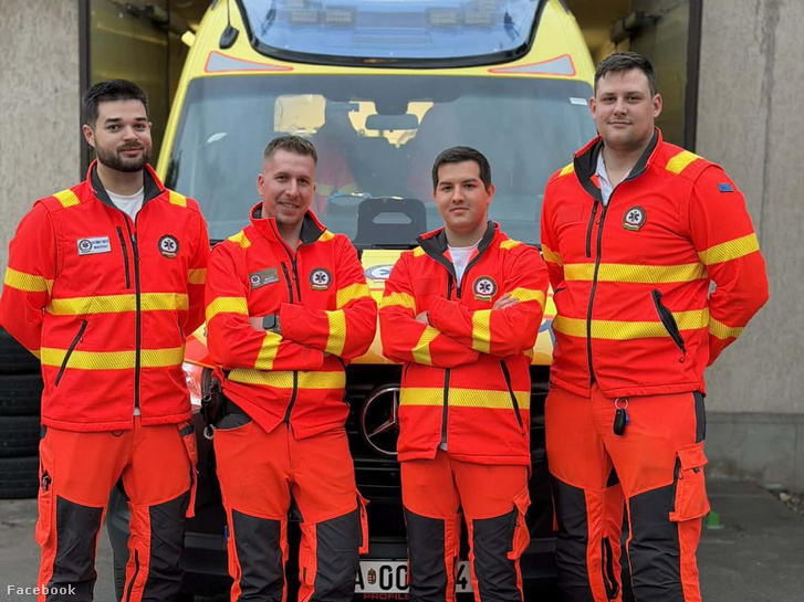 indexhu's tweet image. Drámai pillanatok egy budapesti jégcsarnok büféjében, kis híján tragédiába fulladt egy kávérendelés.

index.hu/belfold/2026/0…

Fotó: Országos Mentőszolgálat / Facebook

#Hungary #emergency #ambulance #Budapest #indexhu