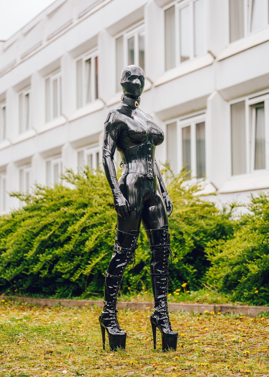 Froz Fatale tweet media