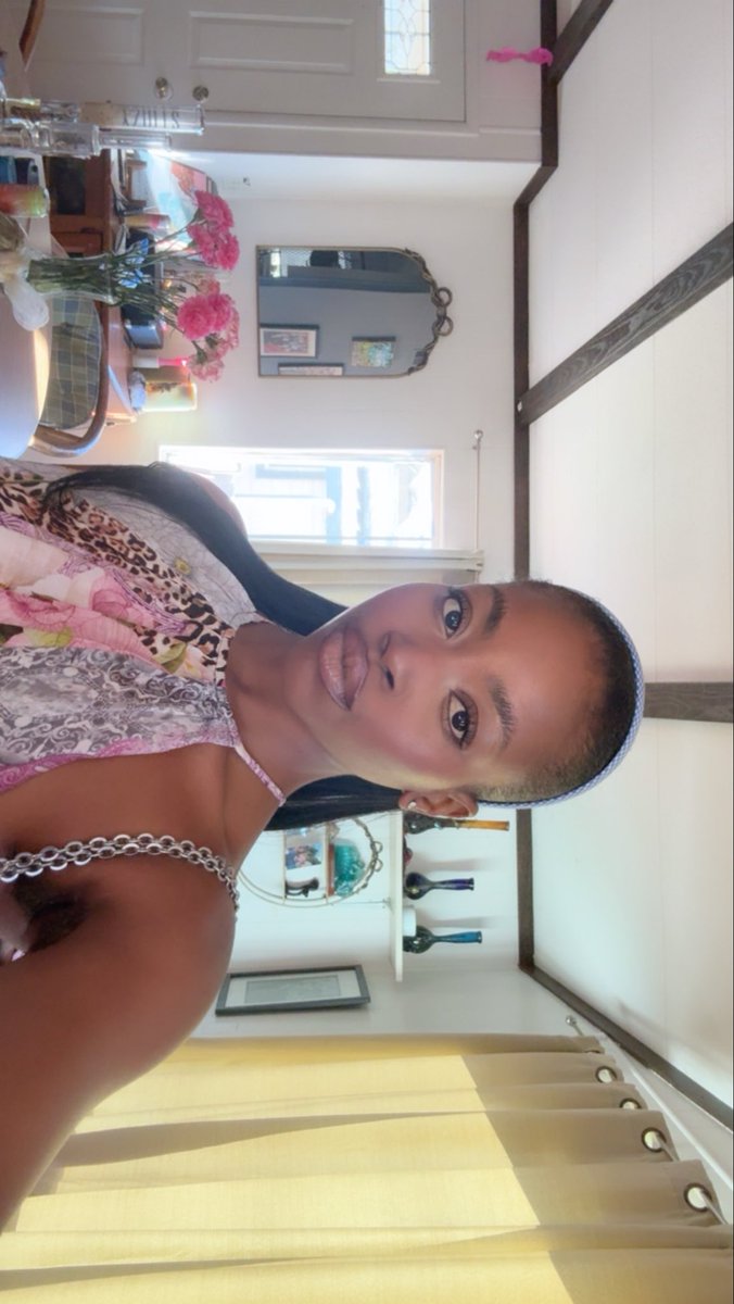 Goddessspender's tweet image. I’ve decided I deserve a Miami summer—sun, good energy, and someone who knows how to make it memorable. Is that someone YOU?? 
#miami #summerbae #blackgirlluxury #sugarbaby