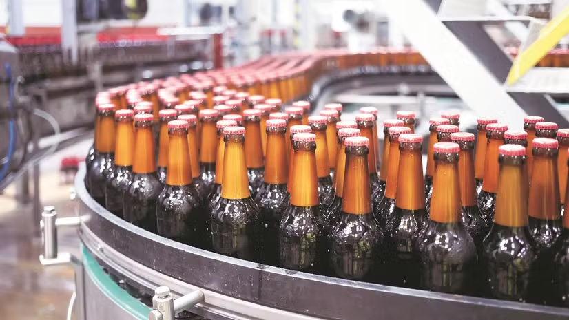 bsindia's tweet image. West Asia tensions, rising input costs and early summer demand strain Bengaluru's beer supply, though industry says impact remains limited for now.

mybs.in/2g5QNfb

#WestAsia #Bengaluru #Beer #Alcobev #Industry | @AneekaC_