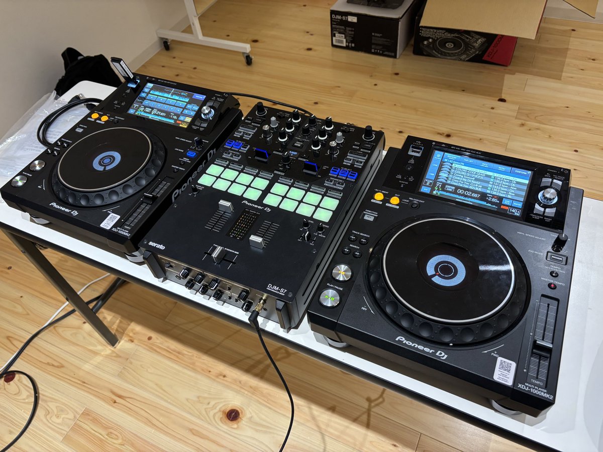 けんしろう tweet media