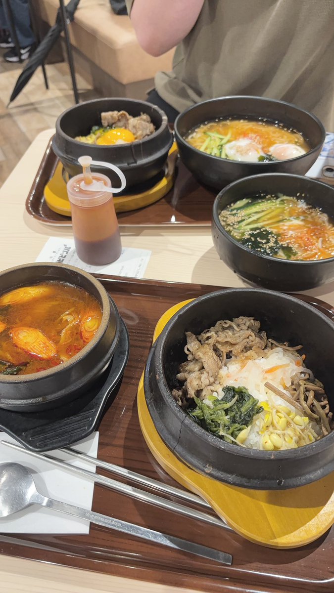 bell_321's tweet photo. ゆり姉とデート🥰 https://t.co/ND6kkKDumg
