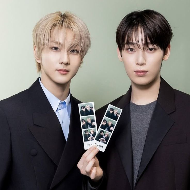 yamkkuwon's tweet photo. oh prada loves this duo we can tell https://t.co/NWXiWcFR9A