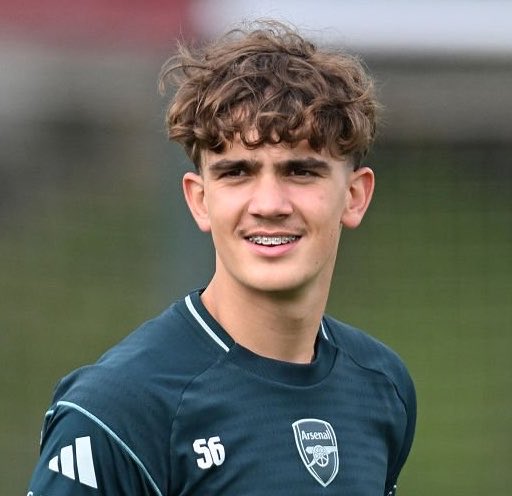 ArsenalBuzzCom's tweet image. 🗣️| Mikel Arteta on Max Dowman ahead of #MCIARS:

“He will be ready, I'm sure. You throw him in any context, this kid, you know what he's going to be delivering.

“He’s shown that this season and in whatever games that we used him.” #afc