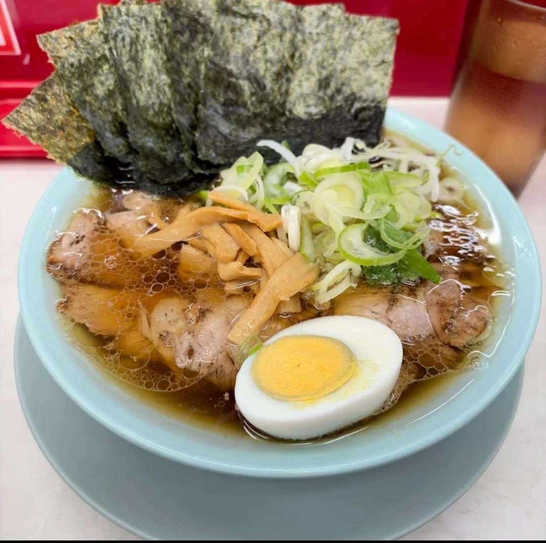 🍣🛌 tweet media