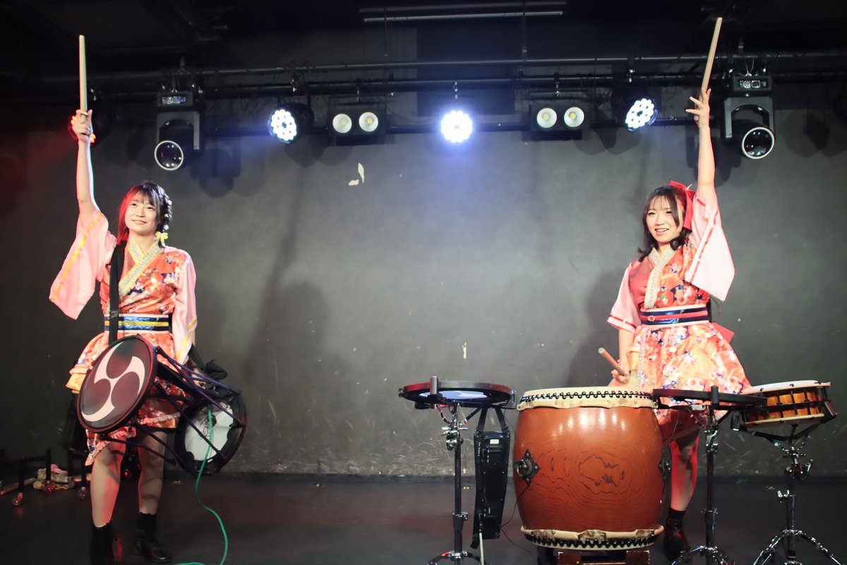 n_fururin's tweet image. 2026/4/18（土）
無銭ぷろじぇくと!! vol.66／五反田G6
🥁東京おとめ太鼓🥁

本日は、Roland社の創立記念日と言うことで、Taiko-1での演奏🥁
お世話になっている楽器メーカーさんに感謝する姿、とても素敵です🥰

#東京おとめ太鼓
#おとめフォト
#Roland
#Taikoー1
#無銭ぷろじぇくと
#五反田G6