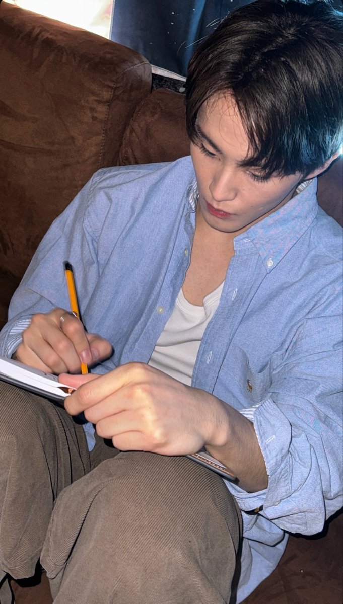 lnwmark every day i pray and cry tweet media