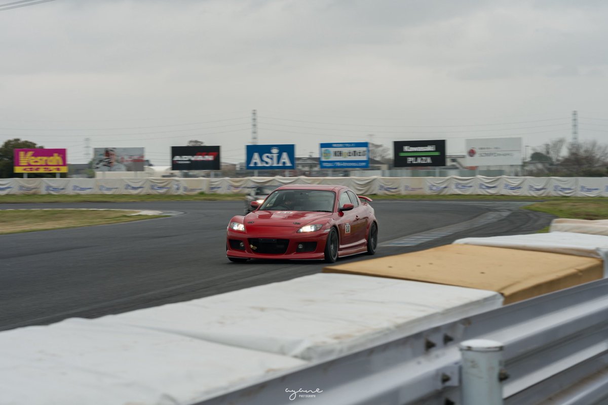 ZENT_LC's tweet photo. #若手優遇走行会

@azu38g さんから素敵なお写真いただきました！
いつもありがとうございます😭

何度でも言うけど、オールペンした車でサーキットを走ってる所を撮影いただくのは最高です https://t.co/wEjsHhENkH