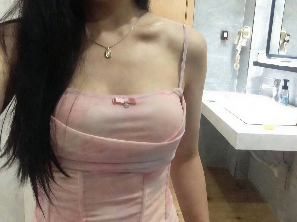 成都字母墙 tweet media