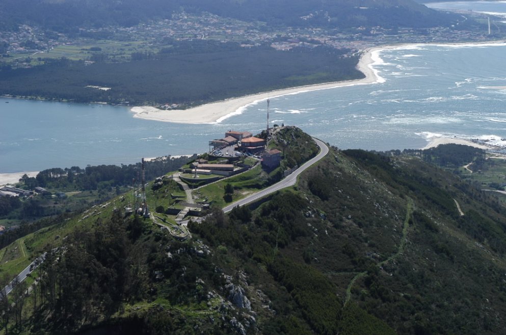 ammattipyoraily's tweet photo. 🇪🇸 O Gran Camiño 2026, Stage 5   | #OGC26

⛰️🏁 ⏱️  MONTE TREGA  (3.47 km, 8.01 %, 278 m)

2023 | 8:39  | Vingegaard  (🏆)
            | 9:00 | Guerreiro
            | 9:03 | I.Izagirre
            | 9:05 | Pedrero, Jesus Herrada, Langellotti
            | 9:07 | Fortunato https://t.co/fOBKmYzyLD