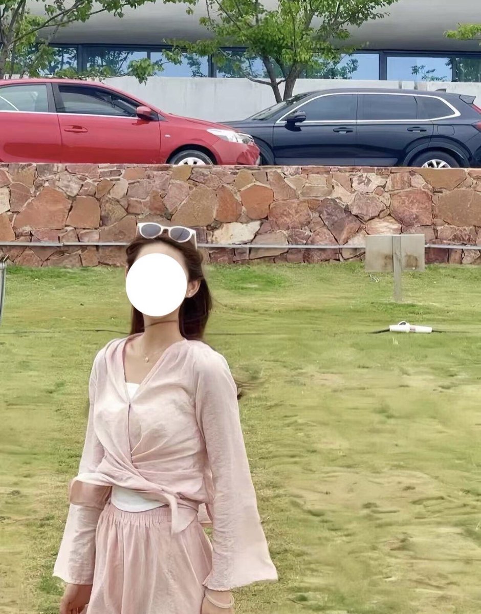 成都字母墙 tweet media