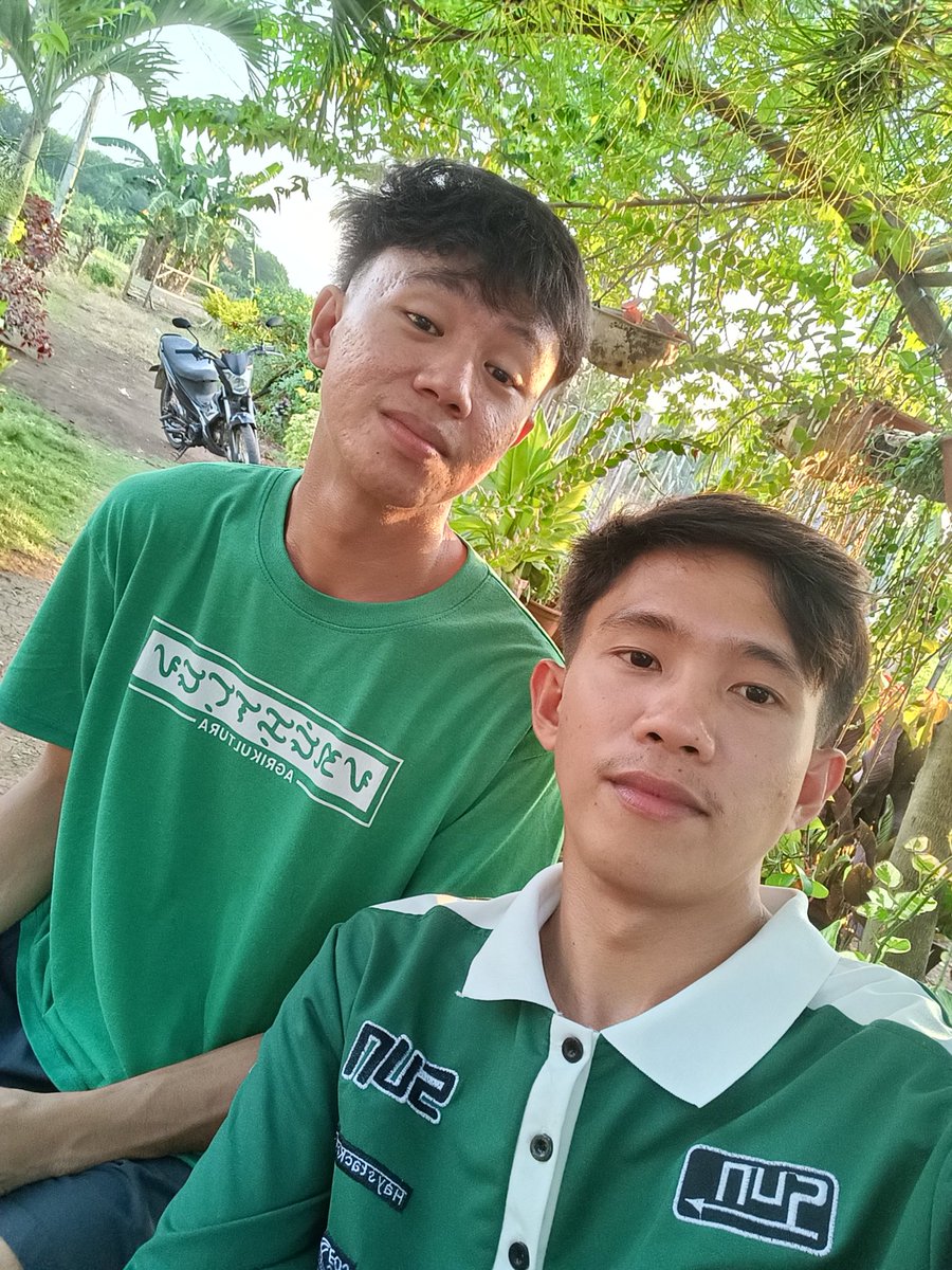 jayrickunmasked's tweet photo. I love you, my love!💛💙 https://t.co/ThJJHR9iBz