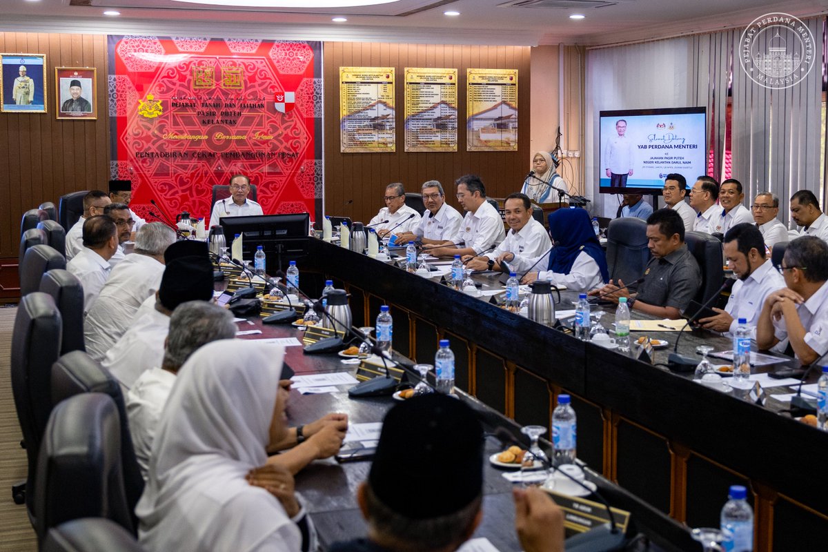 Anwar Ibrahim tweet media