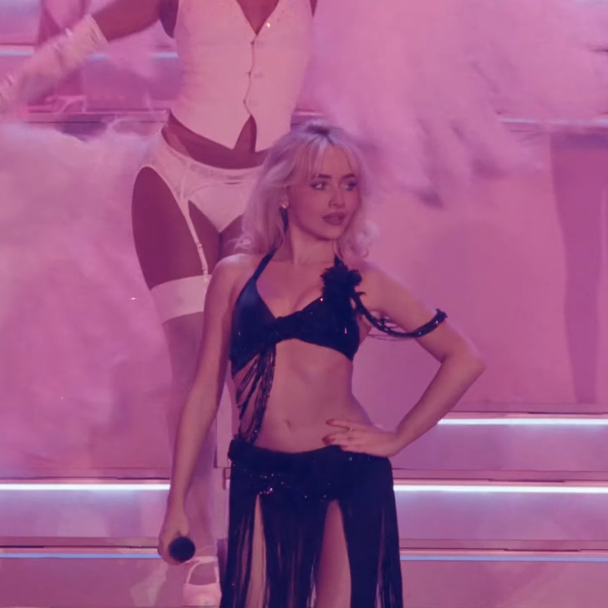 𝑨𝒏𝒇𝒊𝒔𝒂 🐾 called baby by sabrina tweet media