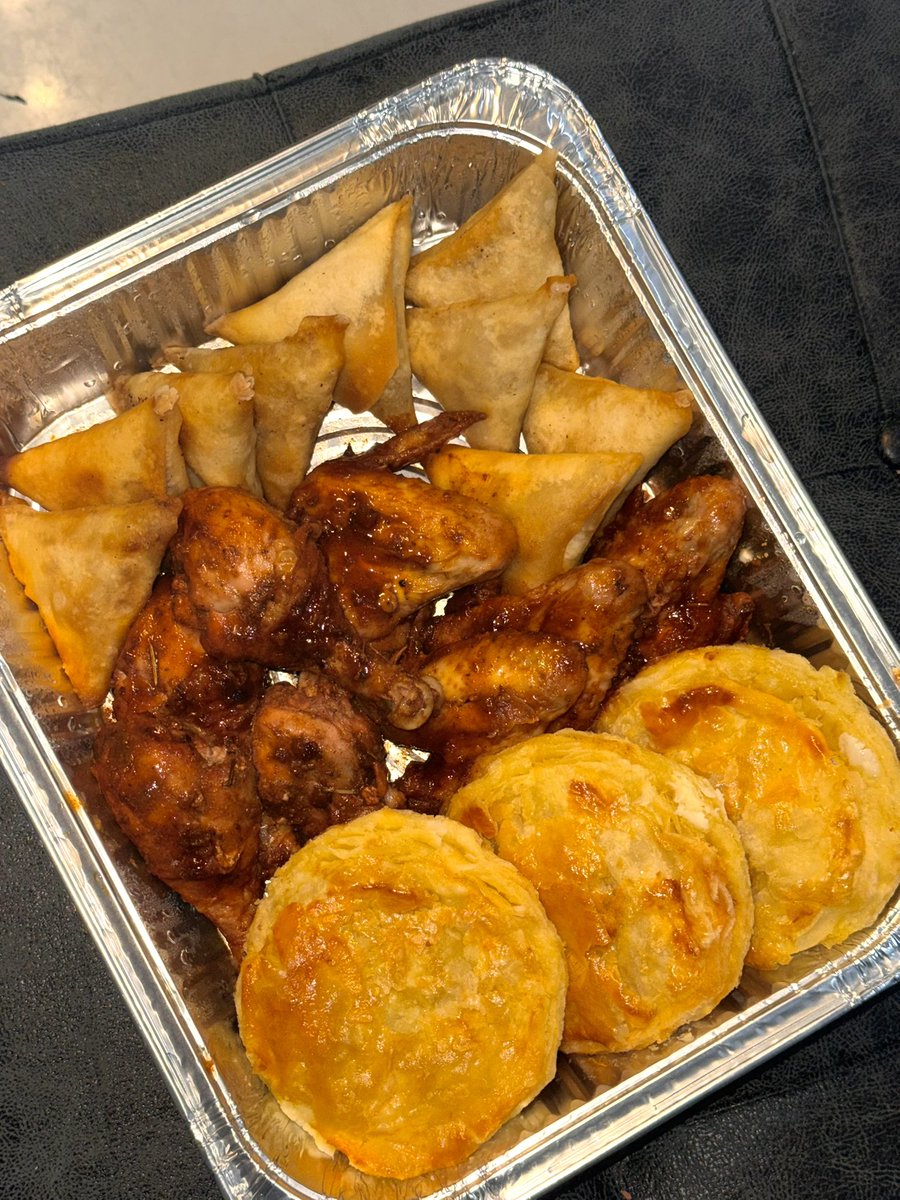  Pᴇɴᴢᴜʀᴀ_Wᴀᴄʜᴏ  tweet media