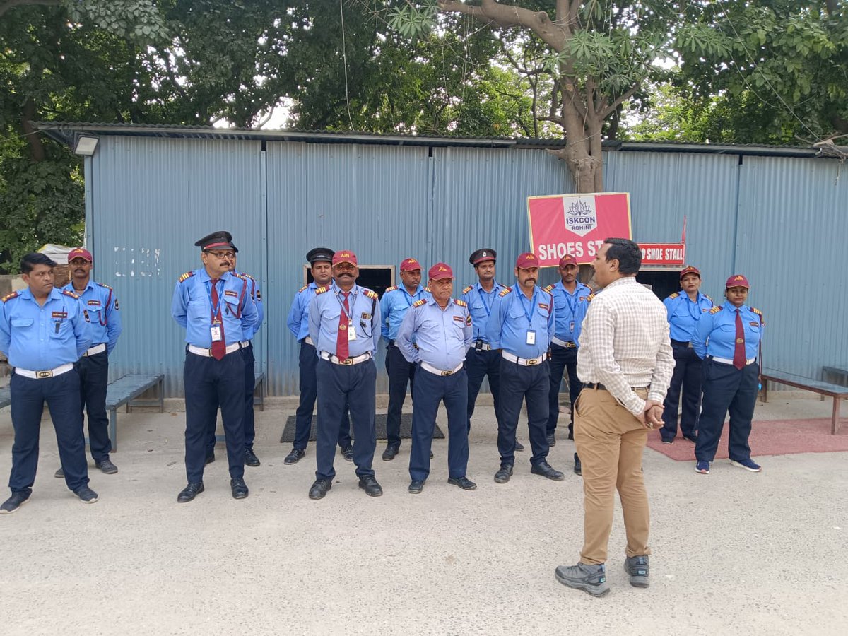 ainsecurityy's tweet image. Discipline. Dedication. Duty. 💼
Our security team ready for action after a focused briefing. 👮‍♂️
#Security #TeamWork #Discipline #OnDuty #SafetyFirst #AINSECURITY