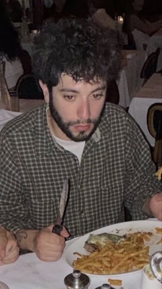 Hunnybunniez28's tweet image. hey @hunnytheband is it in ur purview to give an update on ben this is the last we saw of him #worried