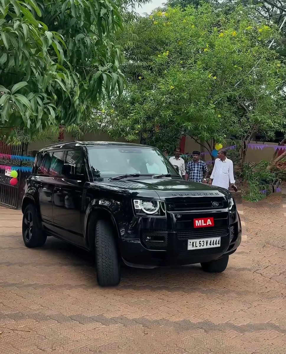 RajeshwariRW's tweet image. • Bro promised to remove poverty 
• Got elected as an MLA
• Salary: Around ₹1 lakh per month
• Car Owned: Land Rover Defender
• Price: ₹2 crore

Looks like the only poverty he removed… was his own.