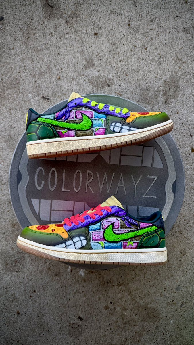 CooksCooks1203's tweet photo. These go pretty hard! #tmntfanart #tmnt #teenagemutantninjaturtles
#art https://t.co/7jarxpVBy3