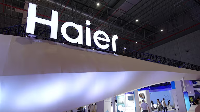 NaFaUpSpo's tweet image. 💢 #Haier bets big on India #manufacturing 💢

🇨🇳 #Haier to invest ~₹7,400–7,500 Cr in a new mega manufacturing plant in India 🇮🇳

Likely location: South India
4,000–5,000 jobs in Phase 1 by 2029
Targeting ₹22,000 Cr revenue by 2028