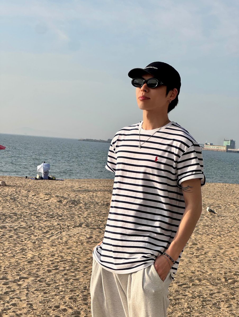 지지 ｡ tweet media