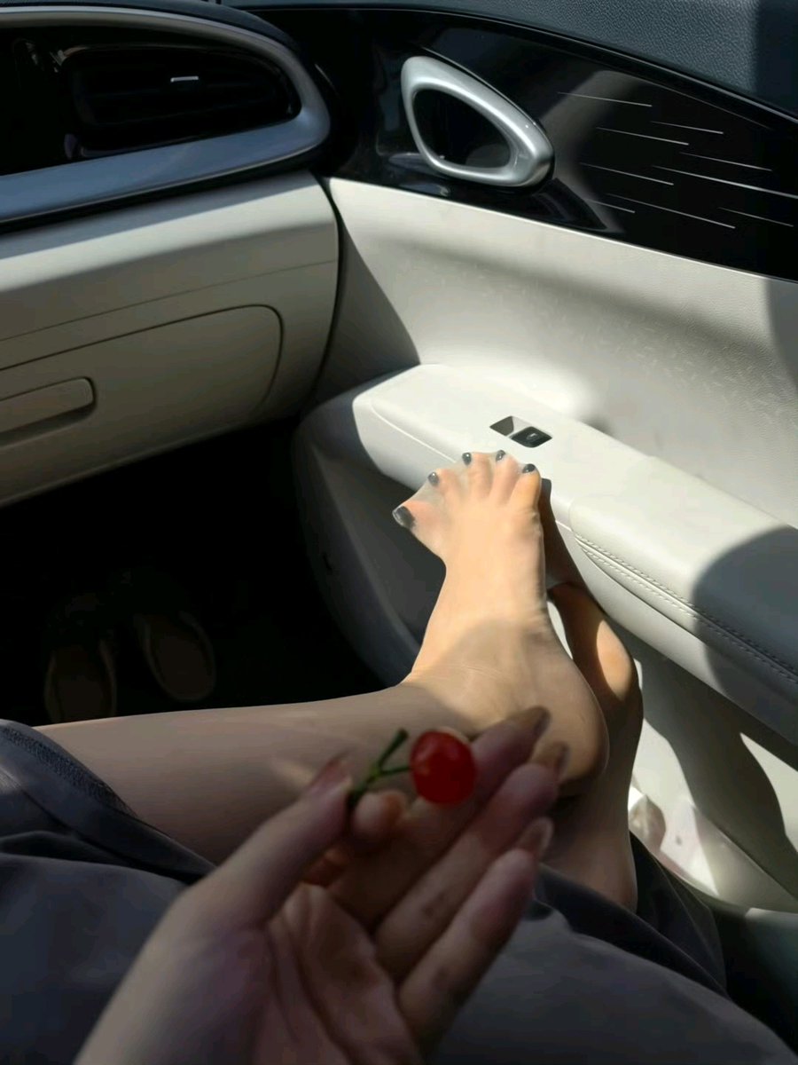 Tina婷兰 tweet media