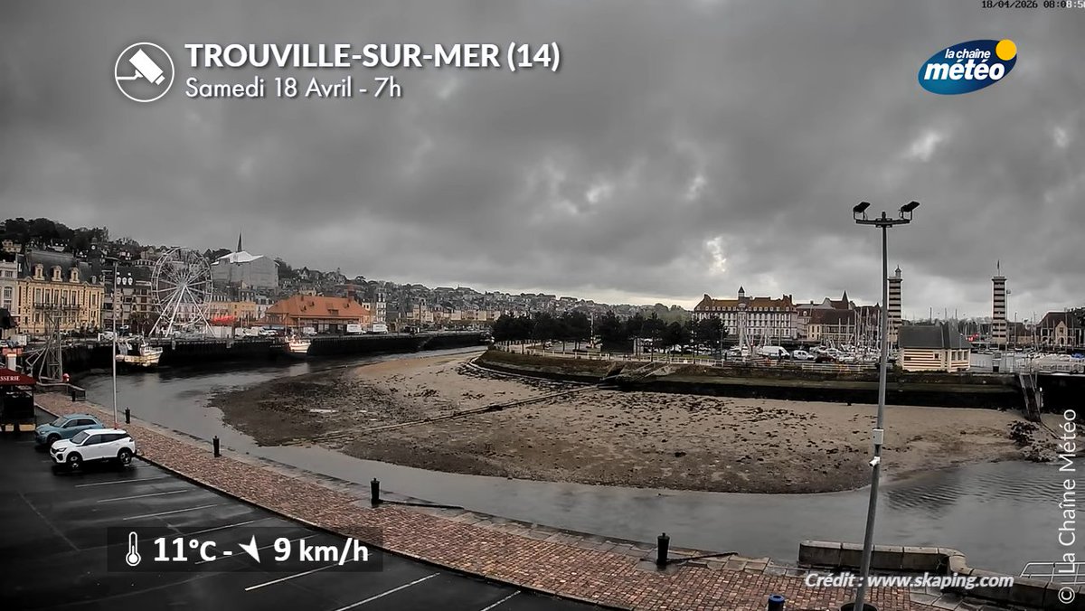 lachainemeteo's tweet image. Ce #samedi marque le retour de quelques #pluies 💦 éparses dans le nord de la France et le début d'un #rafraîchissement près de la Manche qui s'étendra en début de semaine prochaine à une bonne partie du pays.