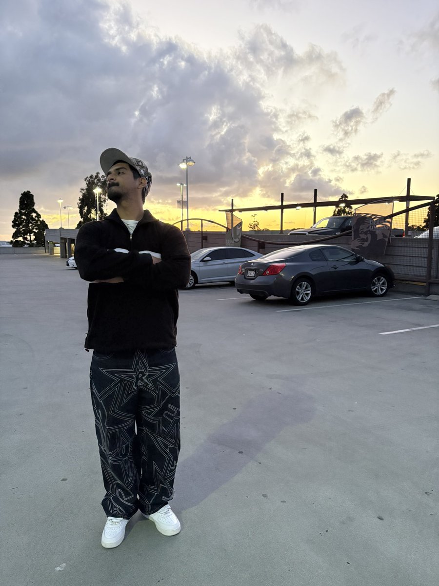 🙂‍↔️ tweet media