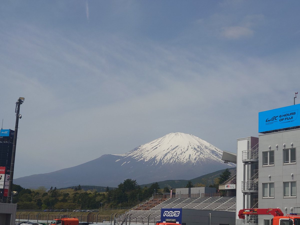 リヨン tweet media