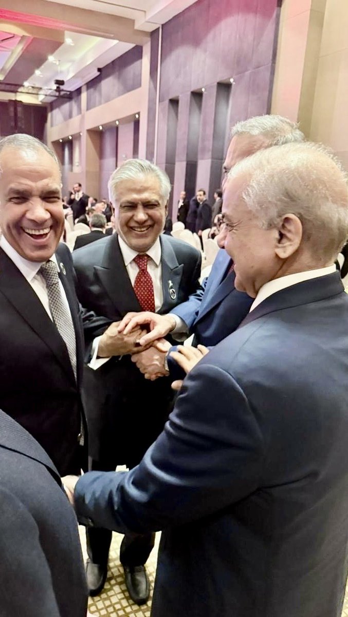Some lighthearted moments on the sidelines of the #AntalyaDiplomacyForum with my brothers Hakan Fidan <a href="/HakanFidan/">Hakan Fidan</a> and Badr Abdelatty, together with Prime Minister Shehbaz Sharif <a href="/CMShehbaz/">Shehbaz Sharif</a>.

Amidst important discussions, it is always good to also share moments of warmth and