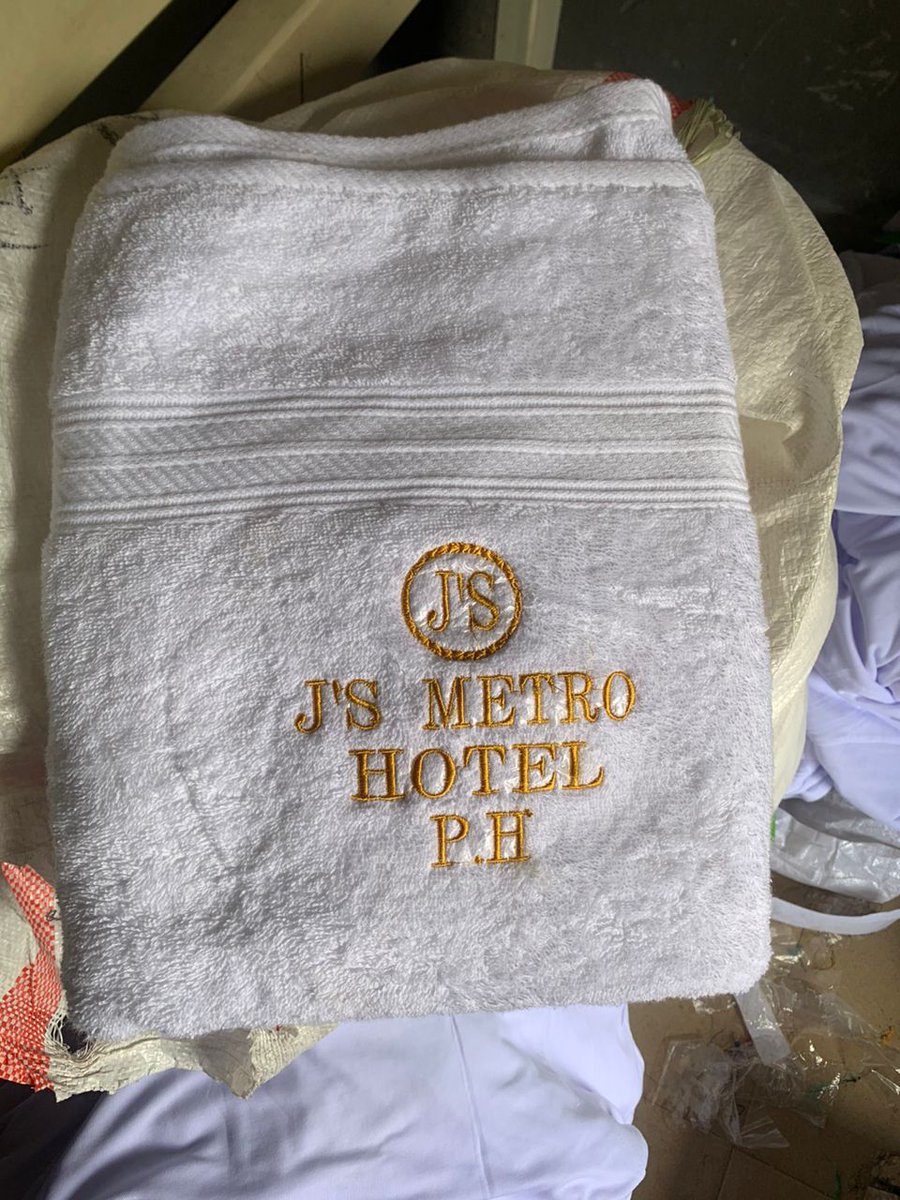 Idikachukw52093's tweet image. Your brand should speak before you do 💫
 
I create clean, unique monogram designs that make you stand out. Perfect for businesses &amp;amp; personal brands.
 
Let’s turn your name into a powerful signature 🔥 DM to get started.
 
#Branding #Monogram #LogoDesign#CreativeDesign #MiraEJ