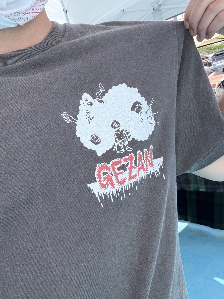 GEZANのTシャツめっちゃ褒めてもらって嬉しい🤲🙄 #つどう巡る