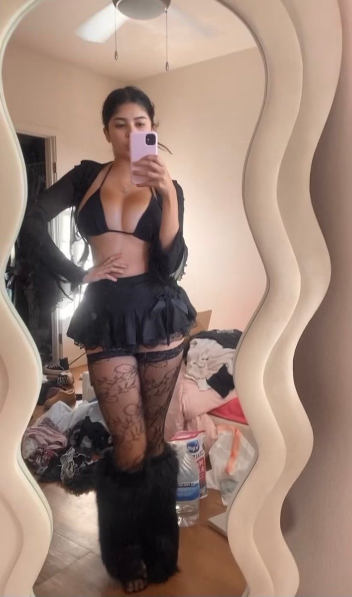 throwaway154651's tweet image. Cuck wanted his irl Camila posted
#wankchat #irls #cuck #bops